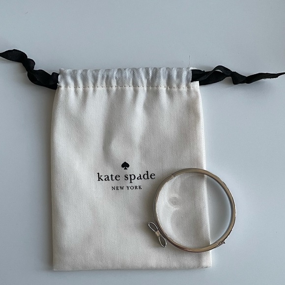 Kate Spade bow bangle bracelet - Picture 2 of 3